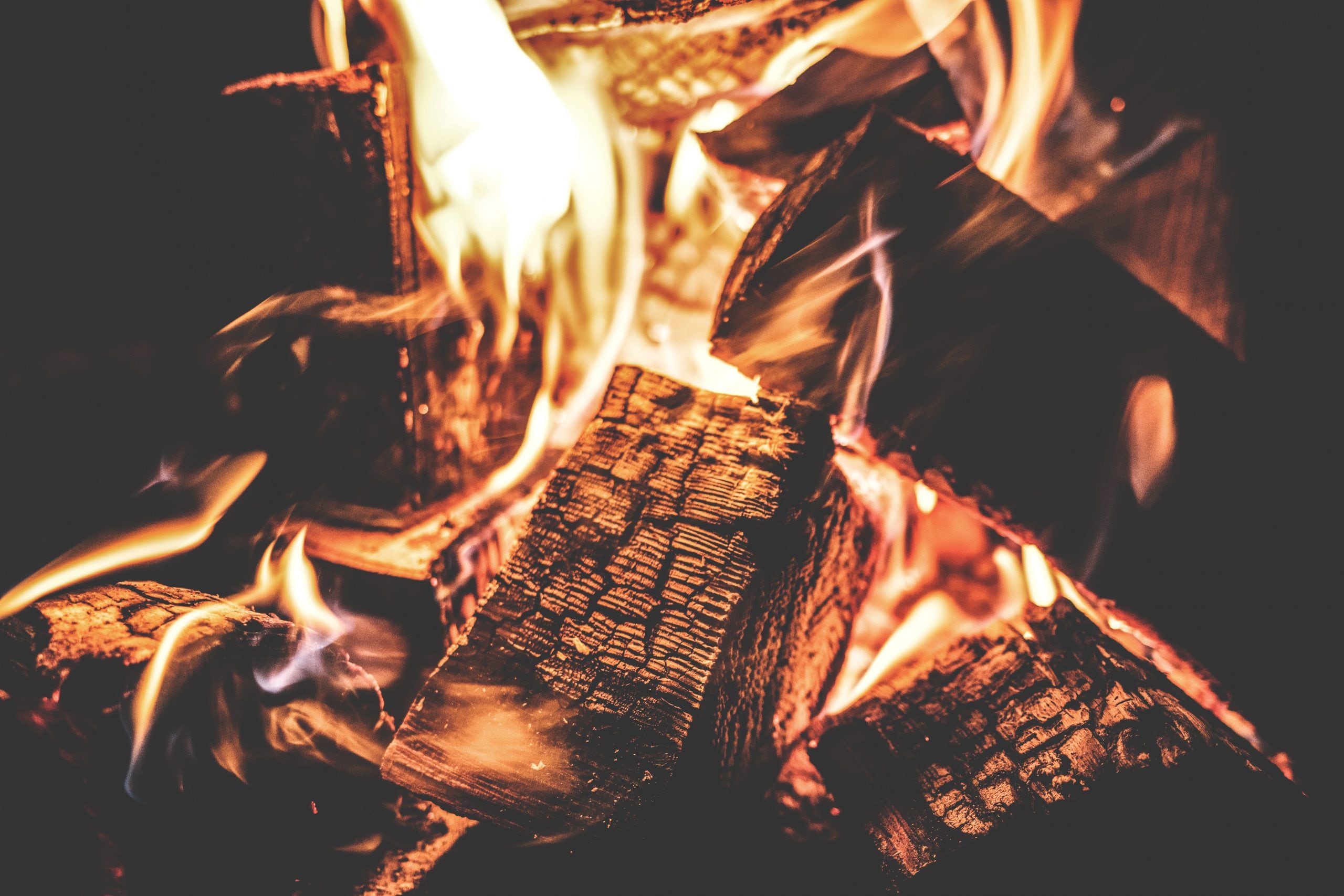 focus-photography-of-a-ignited-firewood-167701 focus-photography-of-a-ignited-firewood-167701